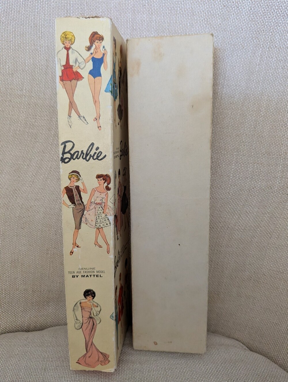 Vintage 1960s Bubblecut Barbie Doll in Original Box - Collectible Fashion Doll - Picture 12 of 13